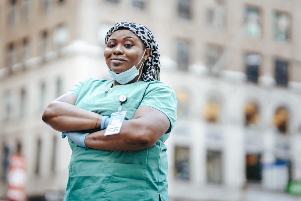 ¿Puede un diario de gratitud digital ayudar a las enfermeras bajo estrés?